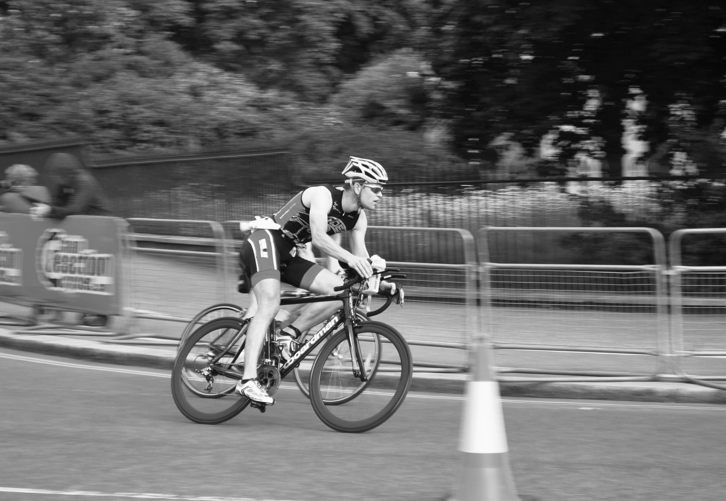 full screen background image